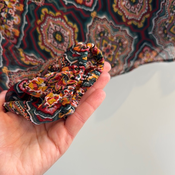 LOFT Patterned Blouse - Picture 5 of 8